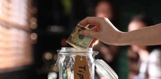 Biden Backs Trump-Initiated Plan to Eliminate Tax on Service Workers' Tips