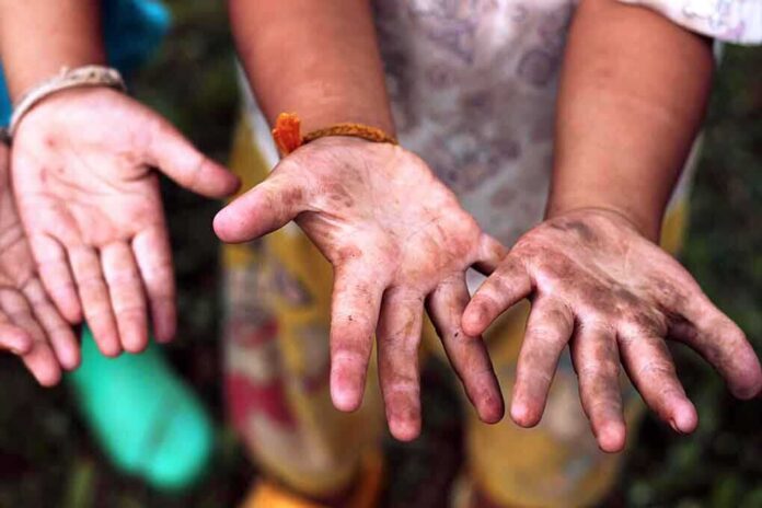 shutterstock_227139106.jpg children
