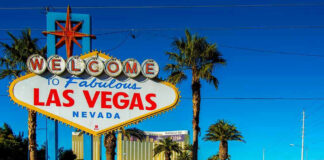 Welcome to Fabulous Las Vegas sign daytime