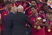 Boos Greet Trump During Spain’s World Cup Trump booed at World Cup as he presents Spain FIFA trophy, then lingers for lifting ceremony