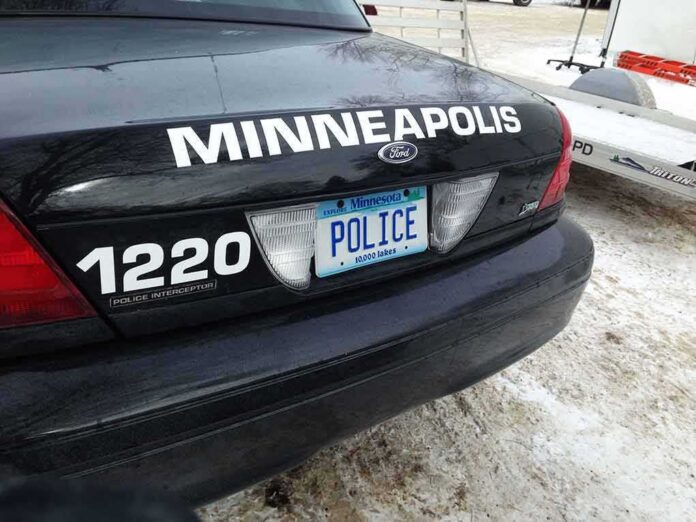 shutterstock_1050870305 Rear of Minneapolis police car with Minnesota license plate