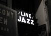 Live jazz neon sign at night